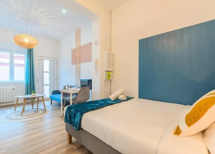 Studio Near Tram & Parc Barbieux, Chr + Parking
