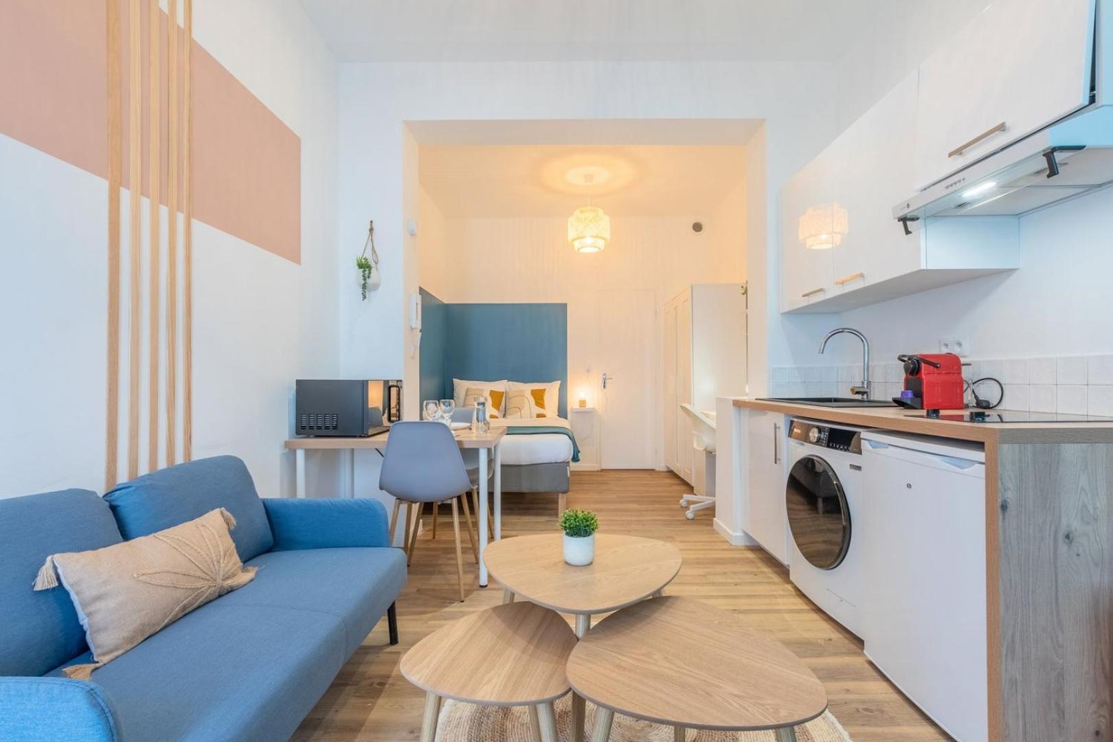 Near Tram & Parc Barbieux, Chr + Parking Appartement Roubaix